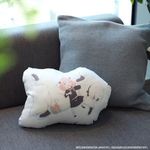 WIT×CLW アニメSPY×FAMILY SHOP　ダイカットクッション＜ボンドとおひるね＞